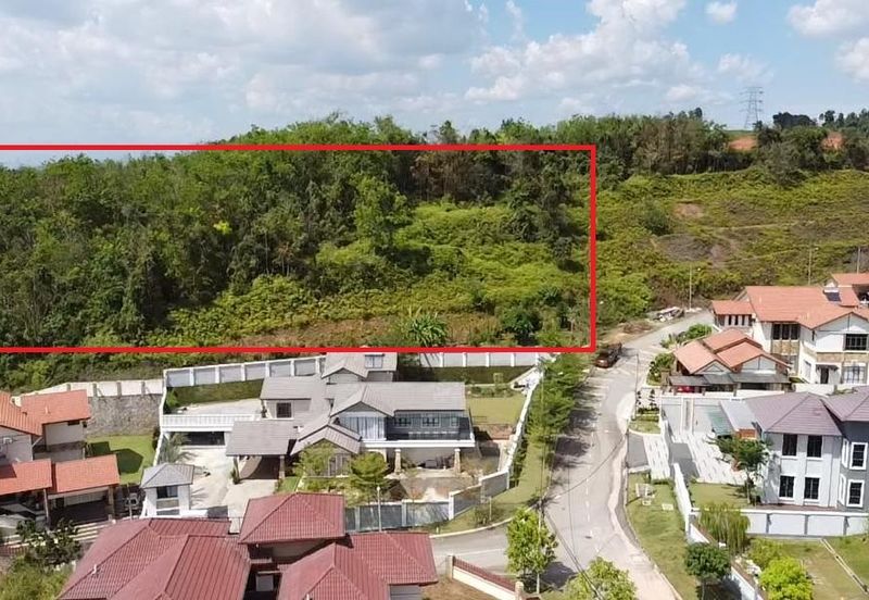 Taman Puncak Pinggiran Putra