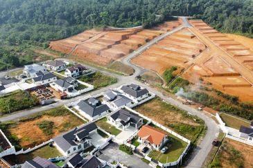 (Zon Kediaman, Dekat Putrajaya) Tanah Pembangunan 6.33 Ekar,Taman Mutiara Putra, Kg Tengah Sungai Merab, Kajang