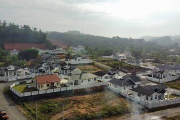 (Zon Kediaman, Dekat Putrajaya) Tanah Pembangunan 6.33 Ekar,Taman Mutiara Putra, Kg Tengah Sungai Merab, Kajang