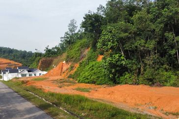 (Zon Kediaman, Dekat Putrajaya) Tanah Pembangunan 6.33 Ekar,Taman Mutiara Putra, Kg Tengah Sungai Merab, Kajang