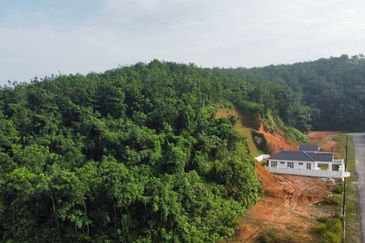 (Zon Kediaman, Dekat Putrajaya) Tanah Pembangunan 6.33 Ekar,Taman Mutiara Putra, Kg Tengah Sungai Merab, Kajang