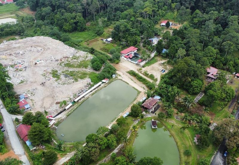 ( Freehold, Tepi Jln, Bebas Banjir) Tanah Kebun 3.9 Ekar di Jln Felcra Semungkis, Batu 14, Hulu Langat