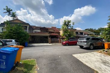 Seksyen 4, Shah Alam