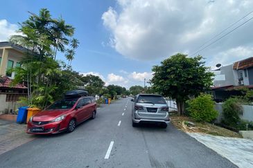 Seksyen 4, Shah Alam