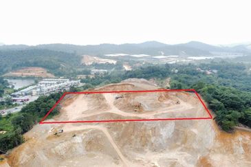 Jalan Bukit Cherakah