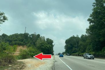 Jalan Bukit Cherakah