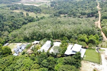  (Zon Kediaman, Ada Anak Sungai) Tanah Pertanian 3.1 Ekar Kg Bukit Cherakah, Sek U15, Shah Alam