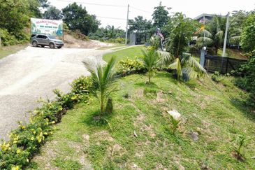  (Zon Kediaman, Ada Anak Sungai) Tanah Pertanian 3.1 Ekar Kg Bukit Cherakah, Sek U15, Shah Alam