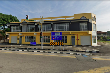  (Good Rental Yield, High Traffic) En Bloc 2 Storey Shoplot,Telipot Kota Bharu, Kelantan