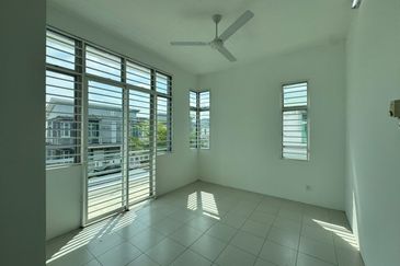 Jalan SP 10 @ Bandar Saujana Putra