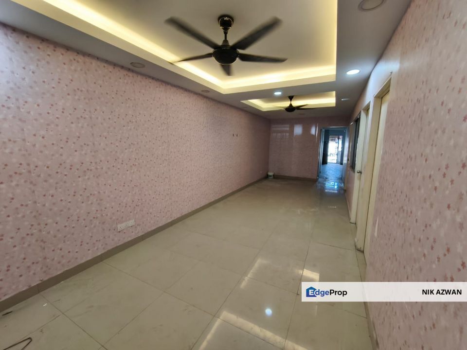 (20x80, Freehold, Renovated) Teres Setingkat, Taman Greenwood, Gombak, Selangor, Gombak