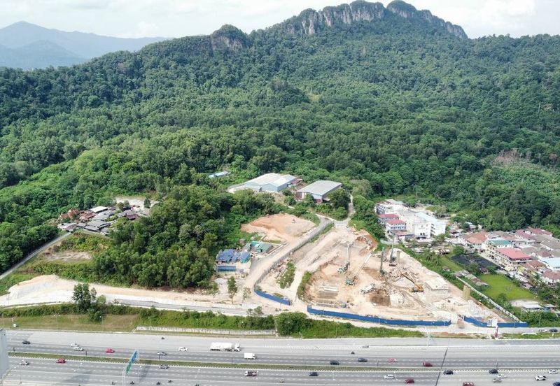 (Bersebelahan MRR2, Restoran Golek-Golek) Tanah Pertanian 2 Ekar di Kg Tengah Tambahan Gombak