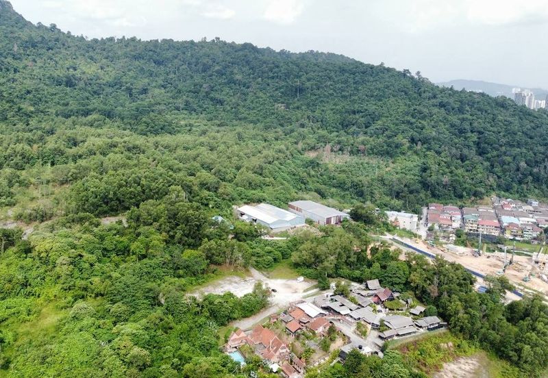 (Bersebelahan MRR2, Restoran Golek-Golek) Tanah Pertanian 2 Ekar di Kg Tengah Tambahan Gombak