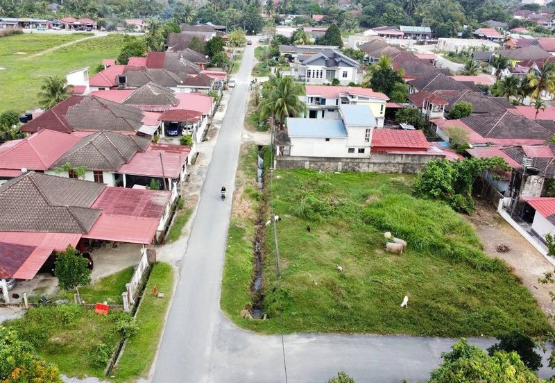  (4,456 KP, 5km ke Pusat Bandar) Lot Banglo, Taman SL Chat Harimau, Tanah Merah, Kelantan