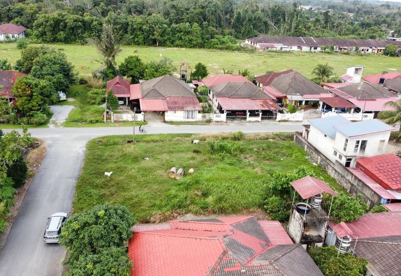  (4,456 KP, 5km ke Pusat Bandar) Lot Banglo, Taman SL Chat Harimau, Tanah Merah, Kelantan