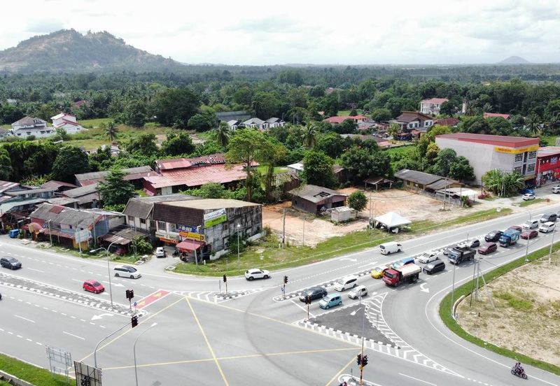  (18,593 KP, Tanah Rata) Tanah Bangunan Tepi Jalan Utama, Pekan Melor, Kota Bharu, Kelantan