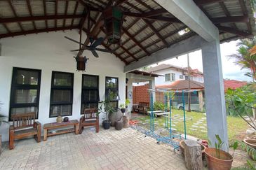  3,003 SF of 2 Storey Semi Detached, B'Sedara Residences, Jalan Cecawi, Seksyen 6, Kota Damansara