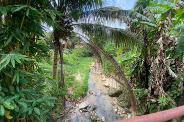  (Ada Anak Sungai, Akses Cantik) Tnh Pembangunan 7.9 Ekar, Jln Felcra Semungkis, Batu 14, Hulu Langat