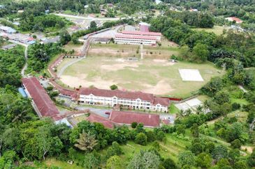  (Freehold, Berbukit)Tanah Pertanian 5.22 Ekar di Kg Peradong, Kuala Klawang, Jelebu, Negeri Sembilan