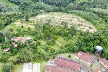  (Freehold, Berbukit)Tanah Pertanian 5.22 Ekar di Kg Peradong, Kuala Klawang, Jelebu, Negeri Sembilan