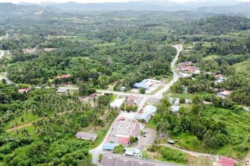  (Freehold, Berbukit)Tanah Pertanian 5.22 Ekar di Kg Peradong, Kuala Klawang, Jelebu, Negeri Sembilan