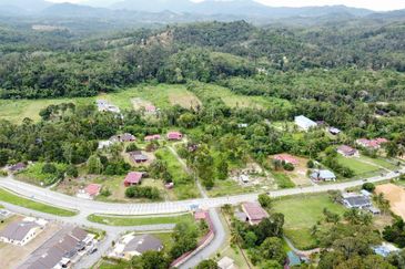  (Freehold, Berbukit)Tanah Pertanian 5.22 Ekar di Kg Peradong, Kuala Klawang, Jelebu, Negeri Sembilan