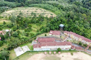  (Freehold, Berbukit)Tanah Pertanian 5.22 Ekar di Kg Peradong, Kuala Klawang, Jelebu, Negeri Sembilan