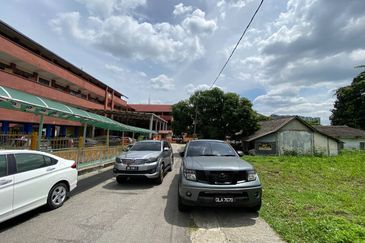  (4250 KP, Dekat Masjid & Sekolah)Tanah Kediaman, Seksyen 3, Petaling Jaya