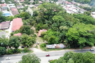 (Tepi Jalan, Freehold, Next To Elmina Industrial Park) Tanah Pembangunan 1.125 Ekar, Kampung Merbau Sempak, Sg Buloh