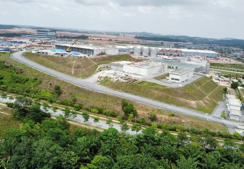 (Tepi Jalan, Freehold, Next To Elmina Industrial Park) Tanah Pembangunan 1.125 Ekar, Kampung Merbau Sempak, Sg Buloh