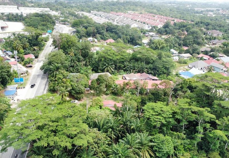 (Tepi Jalan, Freehold, Next To Elmina Industrial Park) Tanah Pembangunan 1.125 Ekar, Kampung Merbau Sempak, Sg Buloh