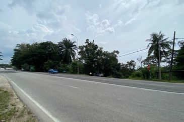 (Tepi Jalan, Freehold, Next To Elmina Industrial Park) Tanah Pembangunan 1.125 Ekar, Kampung Merbau Sempak, Sg Buloh