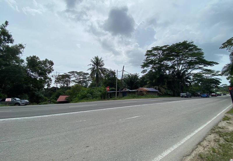 (Tepi Jalan, Freehold, Next To Elmina Industrial Park) Tanah Pembangunan 1.125 Ekar, Kampung Merbau Sempak, Sg Buloh