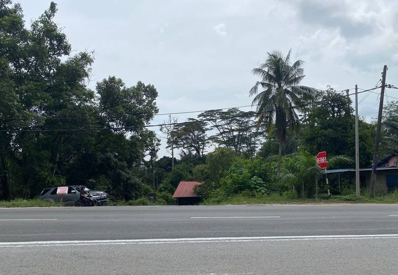 (Tepi Jalan, Freehold, Next To Elmina Industrial Park) Tanah Pembangunan 1.125 Ekar, Kampung Merbau Sempak, Sg Buloh