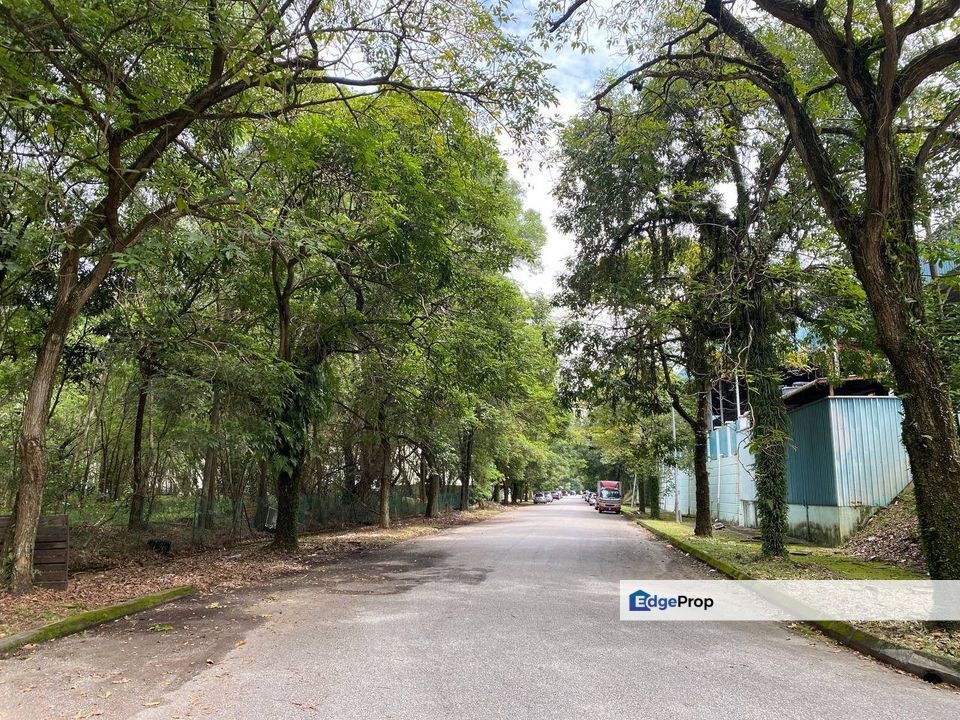 Corner Unit of Detached Factory With 2 Storey Office, Taman Perindustrian Puchong Utama, Puchong, Selangor, Puchong