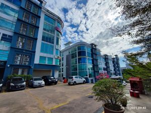 3 Two Square office for sale, ROI return of 5.7 % for Sale @RM1,000,000 ...