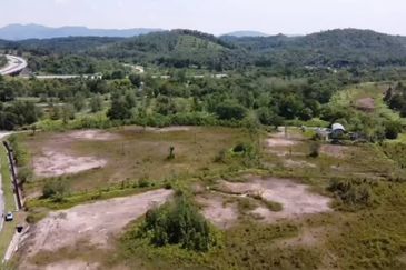 Tanjong Malim, Proton City ,Perak Indutrial 