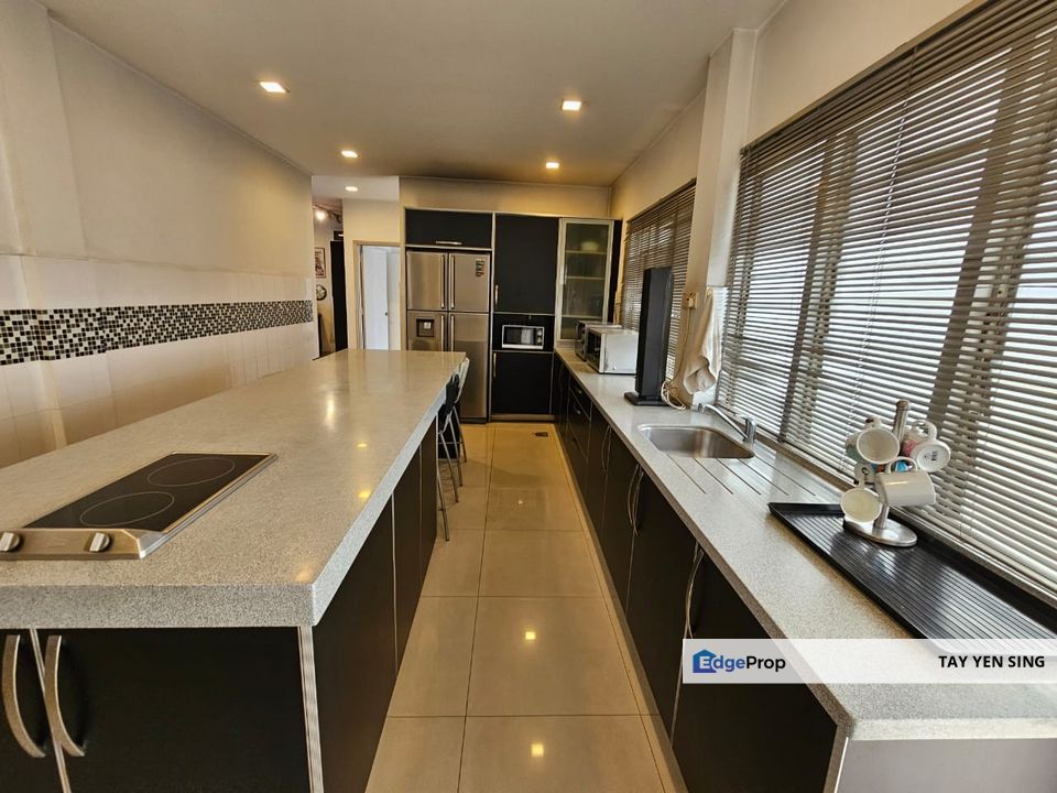  USJ 2, Subang Jaya Large 2 unit combined terrace for Sale, 15 minutes walk to SS18 LRT station, Selangor, USJ