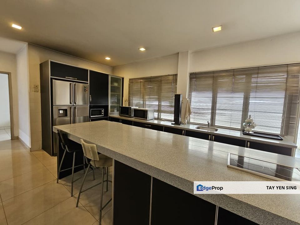  USJ 2, Subang Jaya Large 2 unit combined terrace for Sale, 15 minutes walk to SS18 LRT station, Selangor, USJ