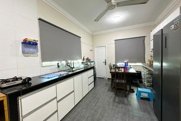 Seksyen 6 @ Bandar Bukit Mahkota