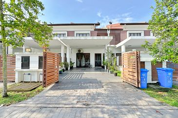 Pentas 6 @ Alam Impian