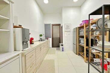 Pentas 6 @ Alam Impian