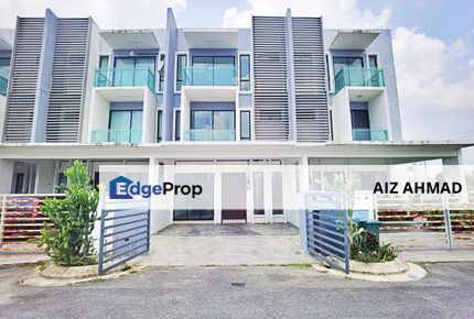 NEW FULLY EXTENDED 🔥 3 STOREY AT TAMAN BANGI VISTA BANGI, Selangor, Bangi