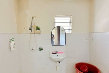 Seksyen 6 @ Bandar Bukit Mahkota