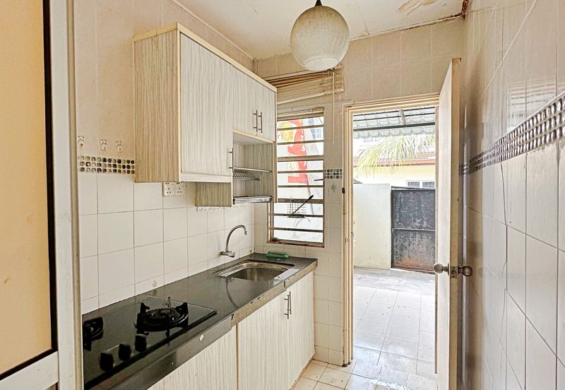 Seksyen 6 @ Bandar Bukit Mahkota