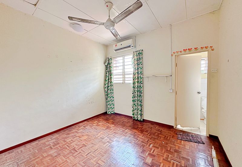 Seksyen 6 @ Bandar Bukit Mahkota