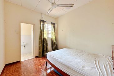 Seksyen 6 @ Bandar Bukit Mahkota