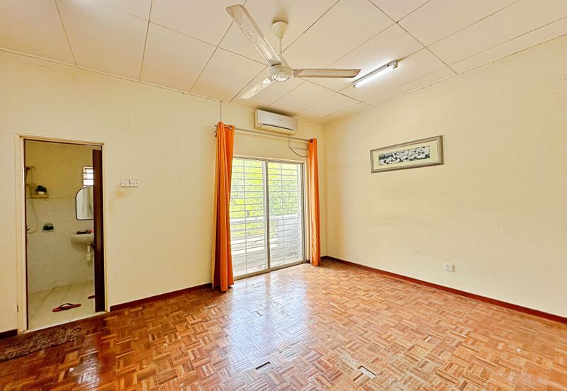 Seksyen 6 @ Bandar Bukit Mahkota