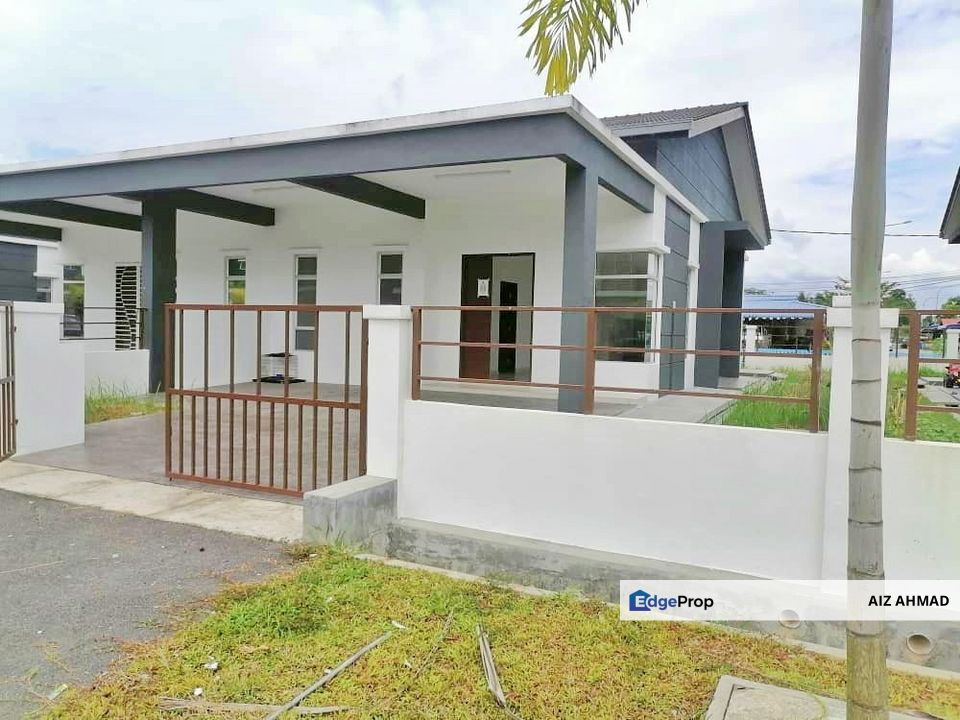 SINGLE STOREY SEMI D TAMAN CHANGGANG JAYA BANTING NEAR KLIA, Selangor, Kuala Langat