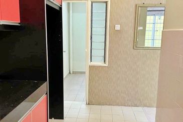 Seksyen 6 @ Bandar Bukit Mahkota